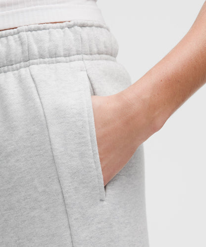 Lululemon Scuba Mid-Rise Tapered Pant 7/8 Length