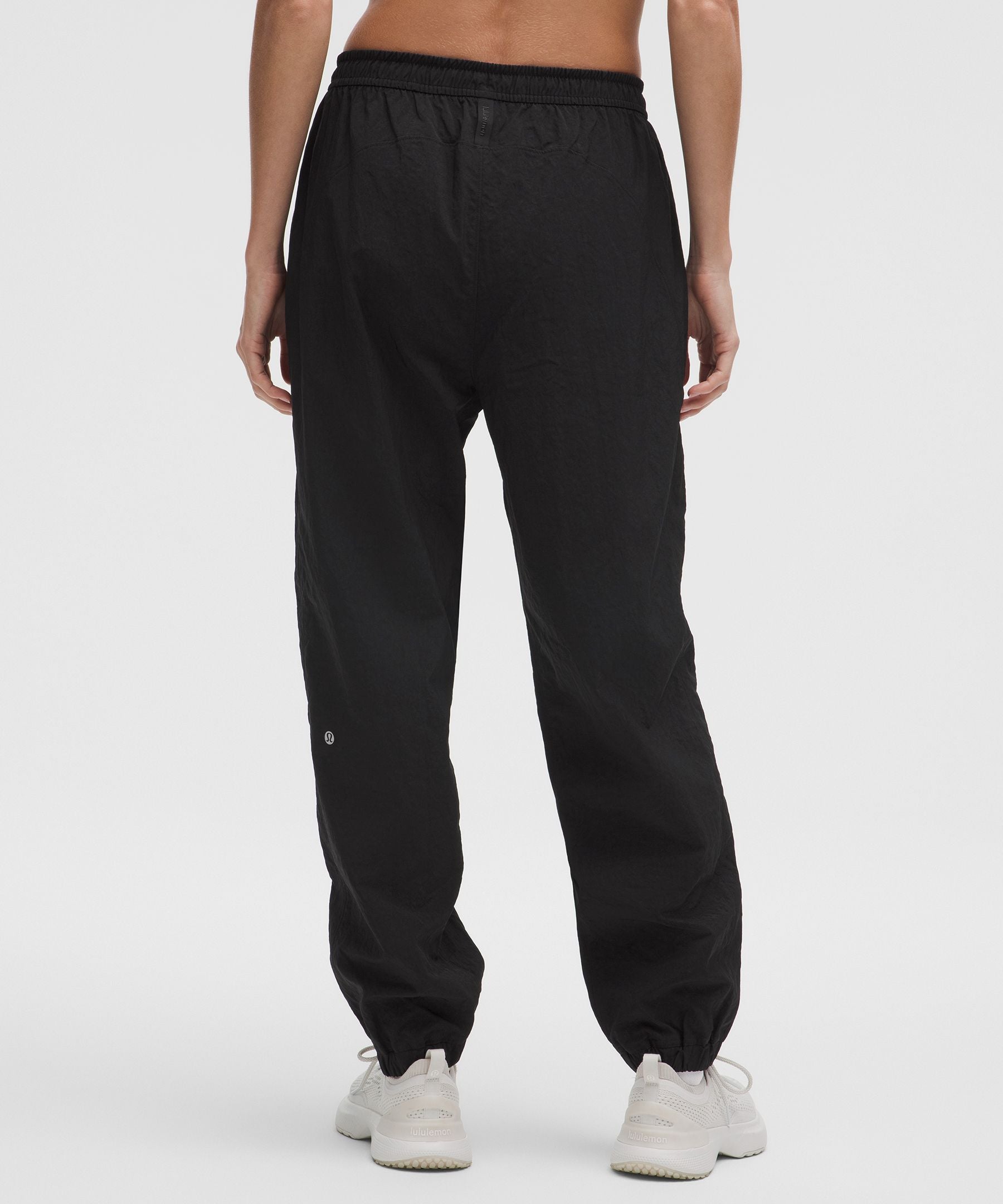 Lululemon Women's License to Train Woven Mid-Rise Jogger