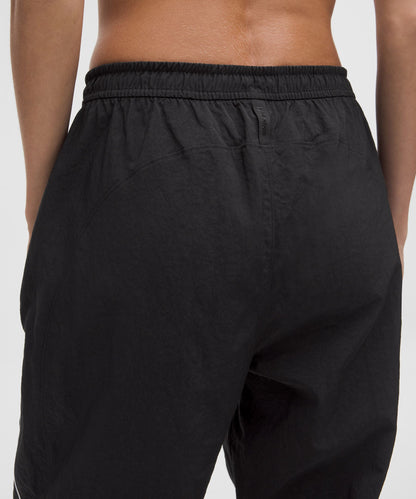 Lululemon Women's License to Train Woven Mid-Rise Jogger