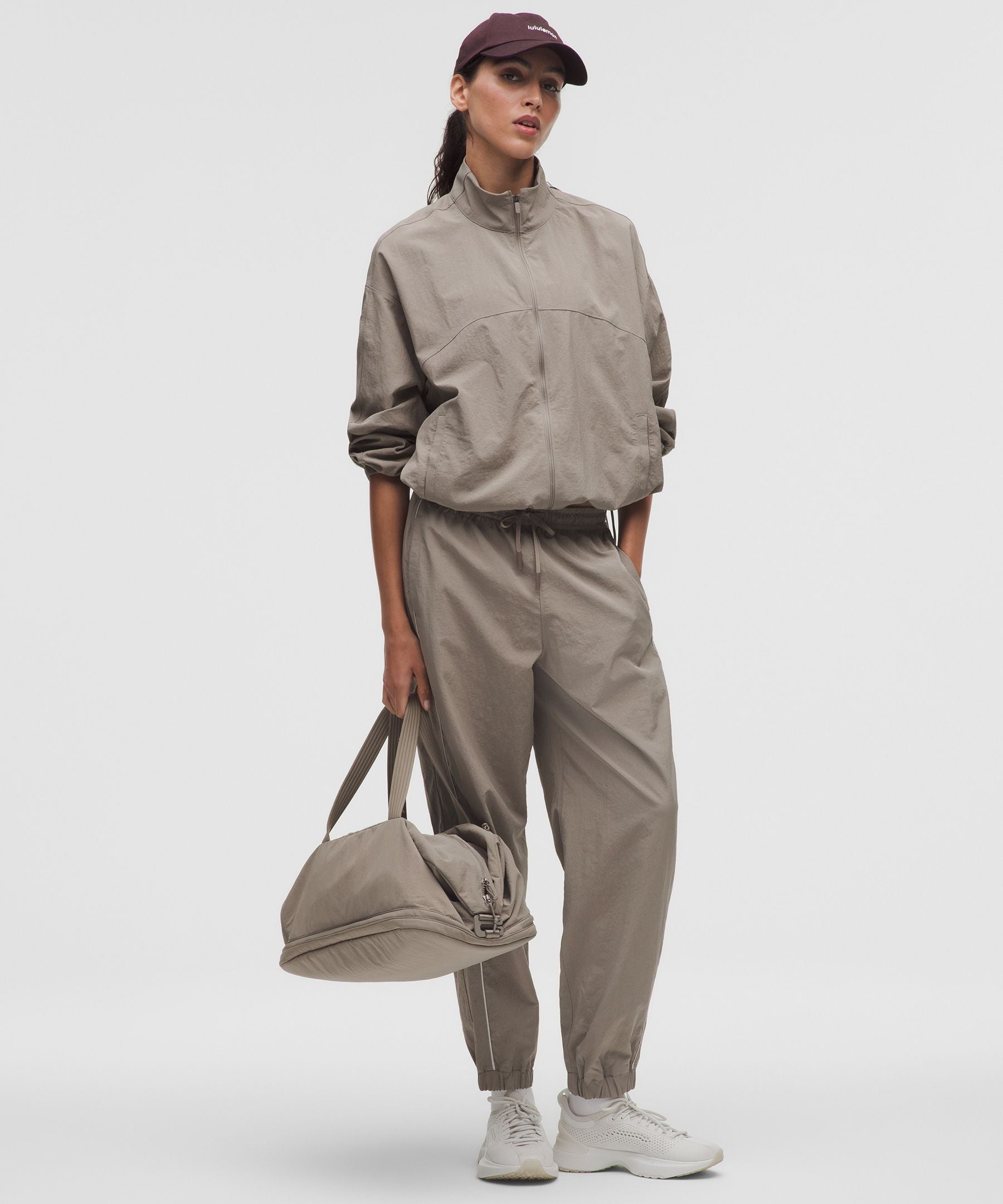 #color_warm-ash-grey/dove-grey