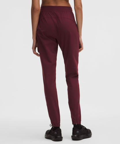 Lululemon Women's Adapted State High-Rise Jogger *Short