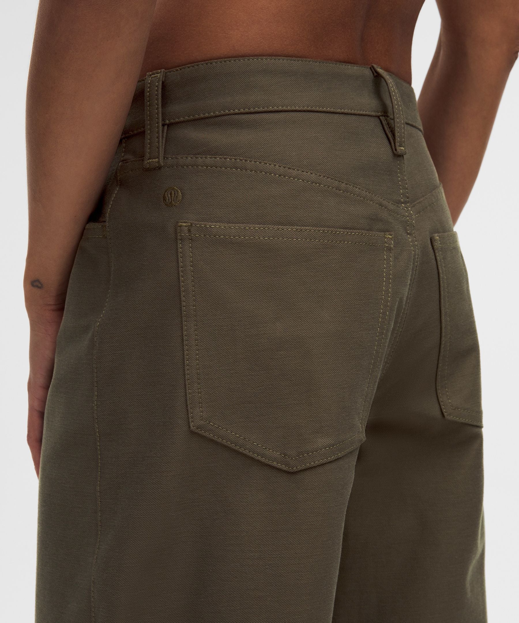 Lululemon Women's EasyFive Low-Rise Classic Wide-Leg Pant *Regular