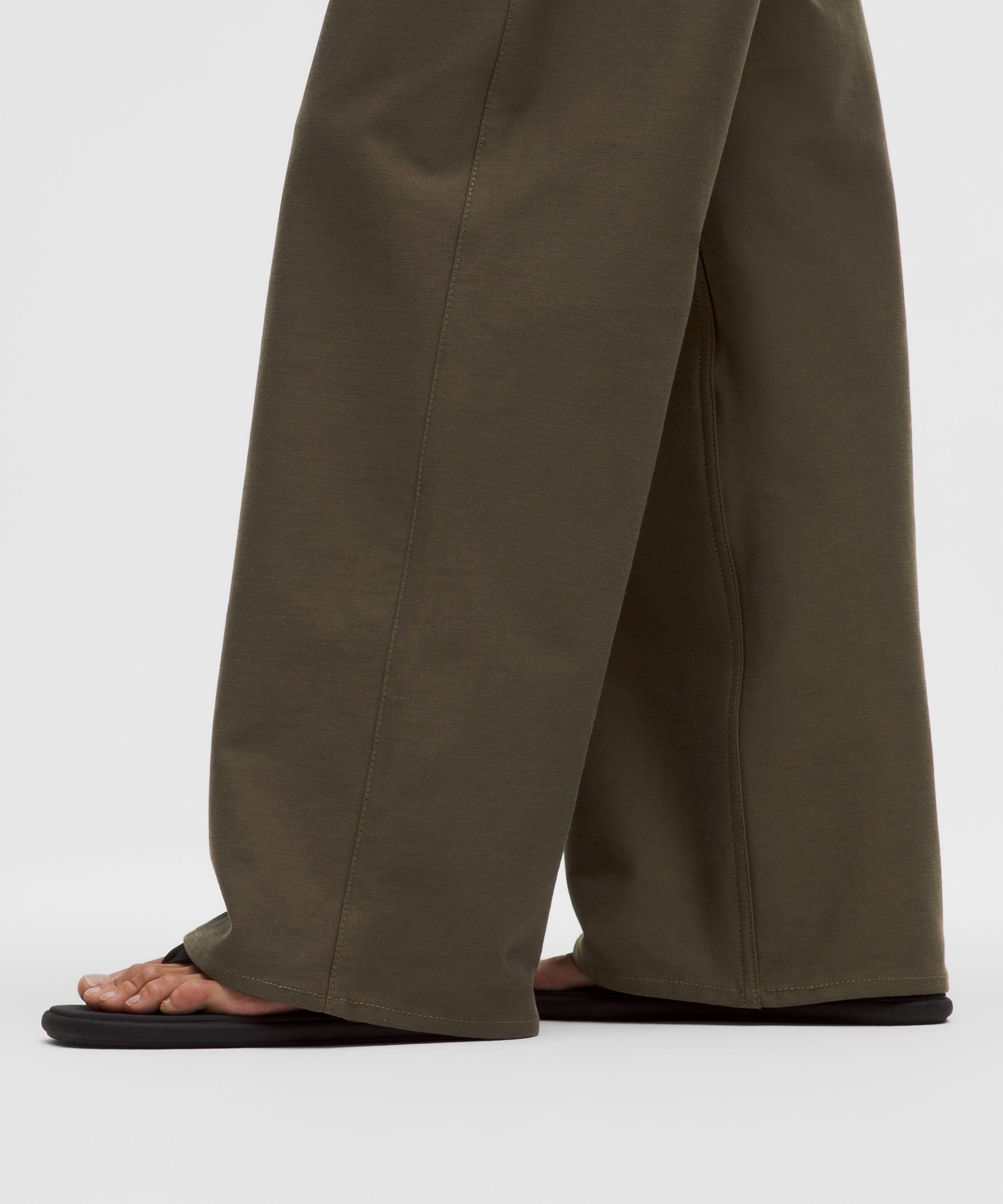 Lululemon Women's EasyFive Low-Rise Classic Wide-Leg Pant *Regular