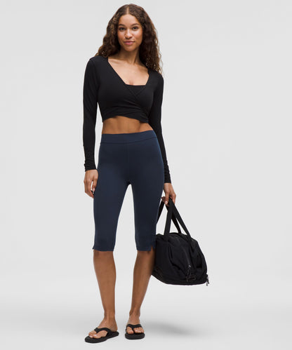 Lululemon Groove High-Rise Notched-Hem Crop 15"