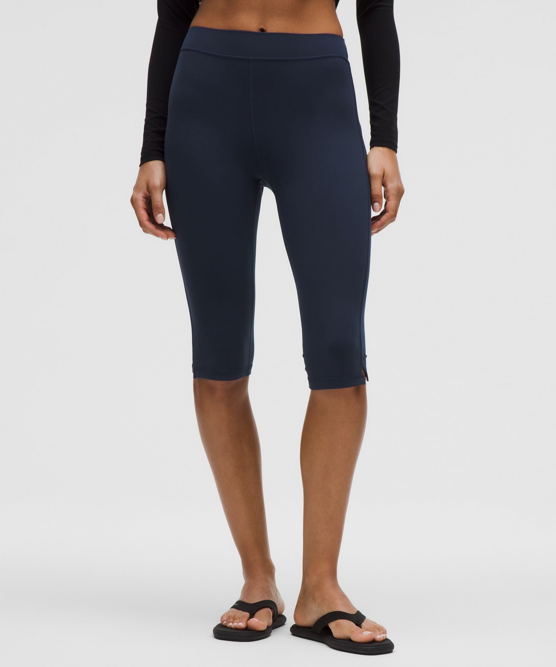 Lululemon Groove High-Rise Notched-Hem Crop 15"