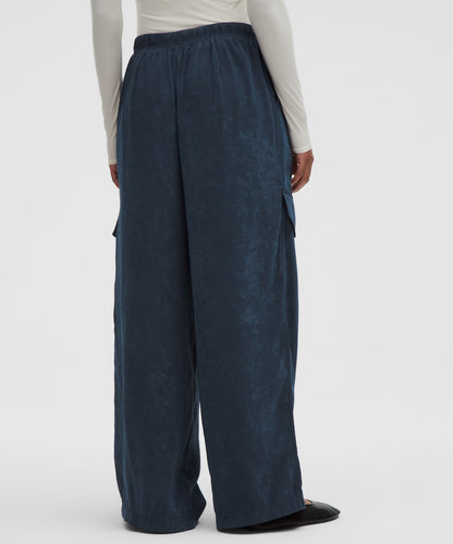 Lululemon Matte Satin Relaxed-Fit Mid-Rise Cargo Pant