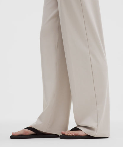 Lululemon Women's Daydrift High-Rise Straight-Leg Trouser *Short