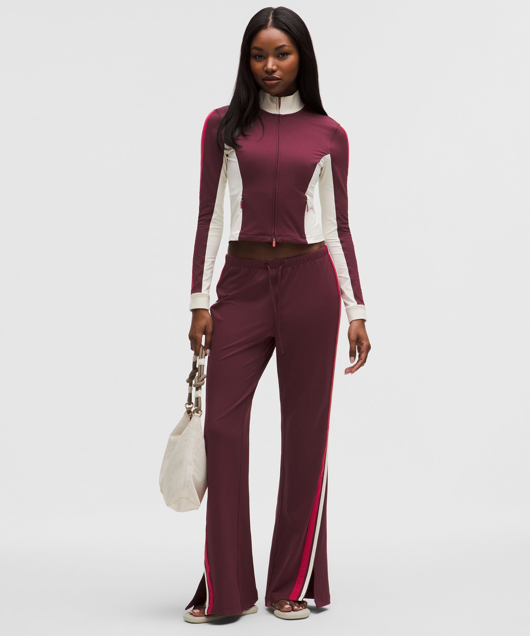 #color_burgundy-bay