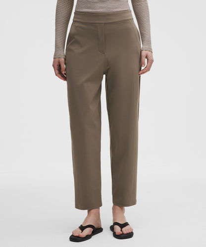 Lululemon Women's Daydrift High-Rise Tapered Trouser *Short