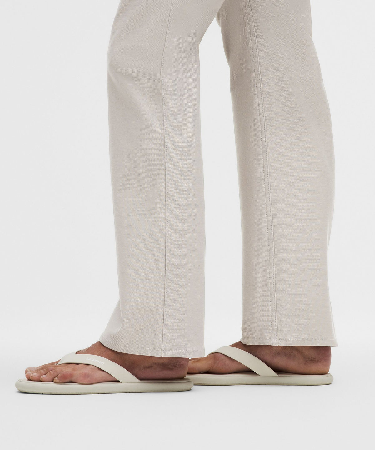 Lululemon Women's EasyFive Mid-Rise Relaxed-Straight Pant *Short
