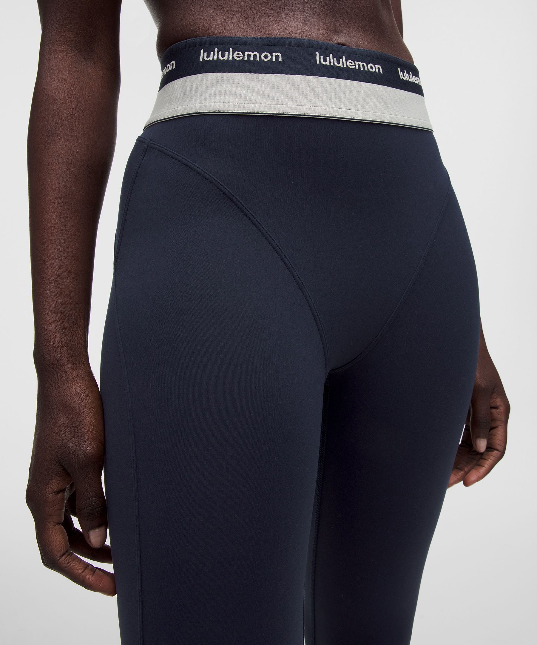 Lululemon Women's Everlux Contour-Seam High-Rise Training Tight 25"