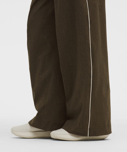 Lululemon Seersucker WovenAir High-Rise Pleated Pant *Regular