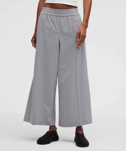 Lululemon Breezily Mid-Rise Cropped Pant