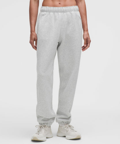 Lululemon Women's Scuba Mid-Rise Oversized Jogger *Short