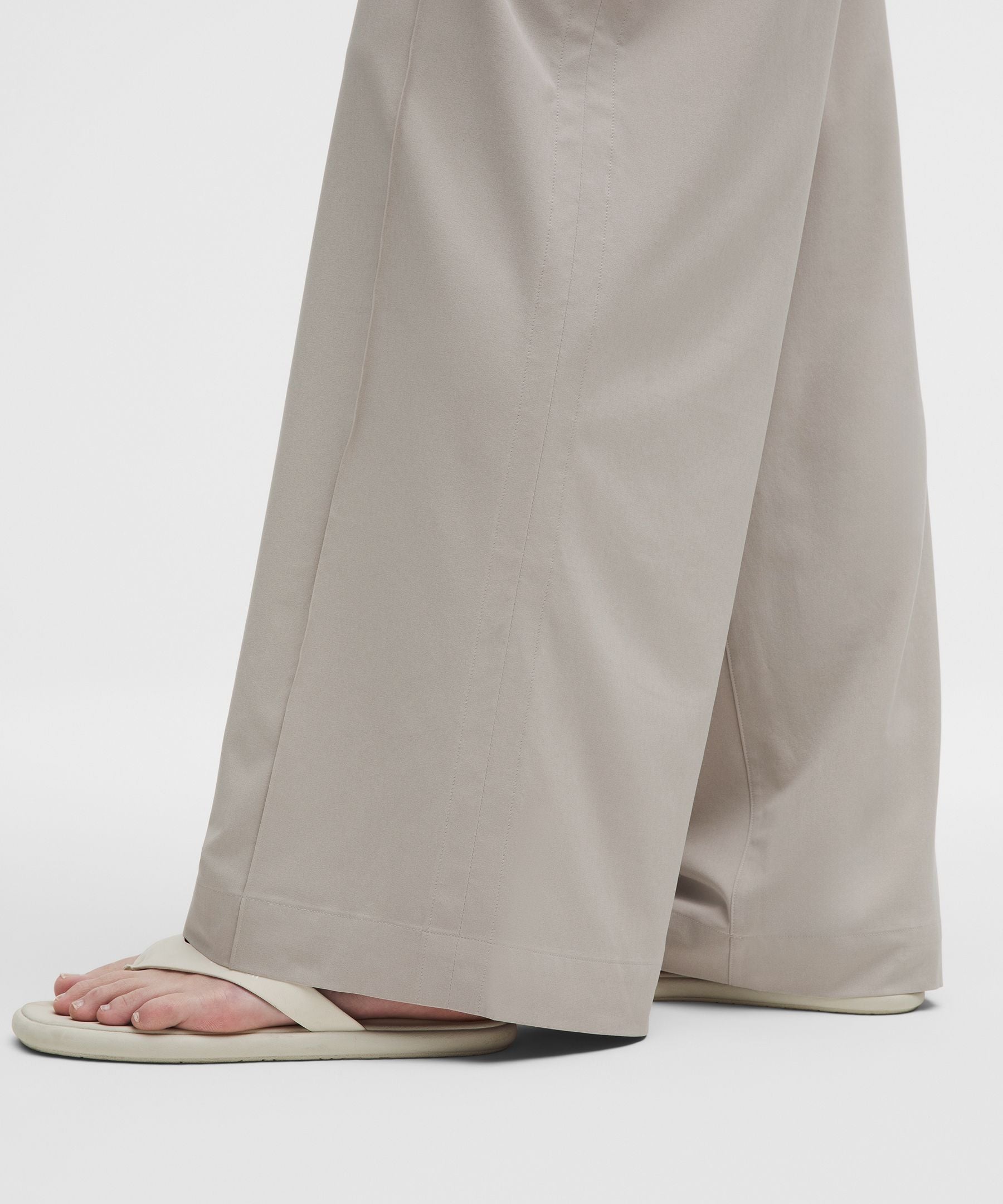 Lululemon Breezily Mid-Rise Pant *Short