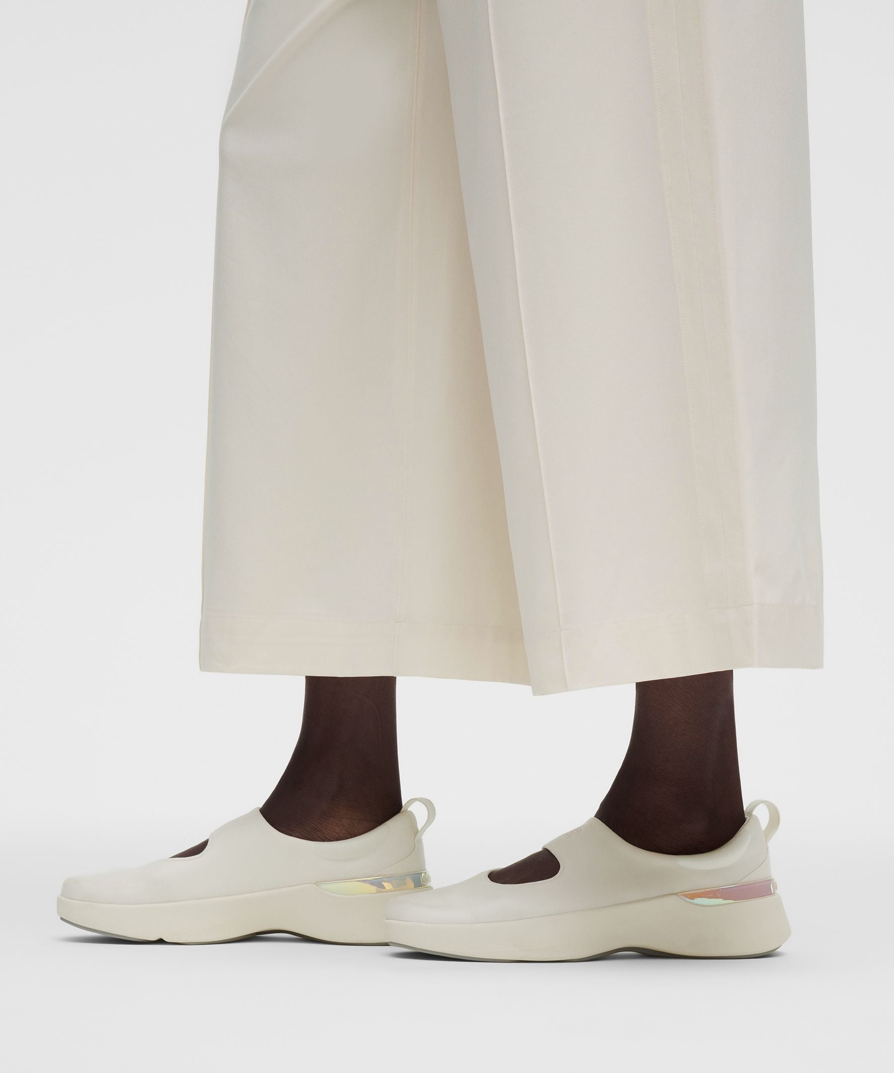 Lululemon Breezily Mid-Rise Cropped Pant