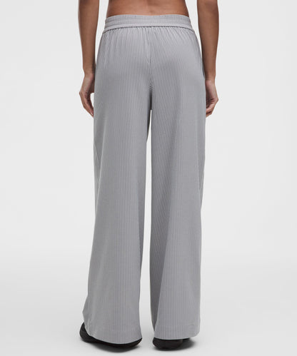 Lululemon Breezily Mid-Rise Pant *Short