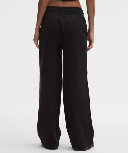 Lululemon Scuba Mid-Rise Wide-Leg Pant *Short