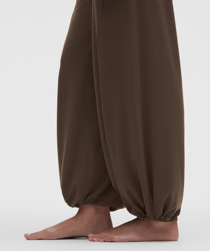 Lululemon Nulu Cinch-Hem Drapey Pant