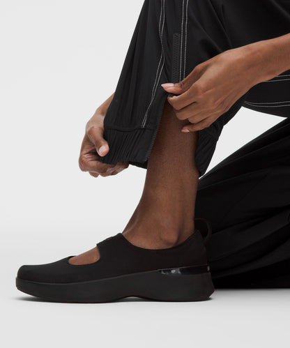 Lululemon Women's Define High-Rise Swift Jogger *Short