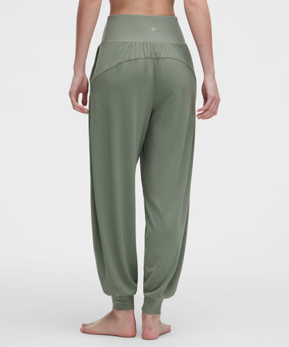 Lululemon Women's Rulu Drapey Oversized High-Rise Yoga Jogger