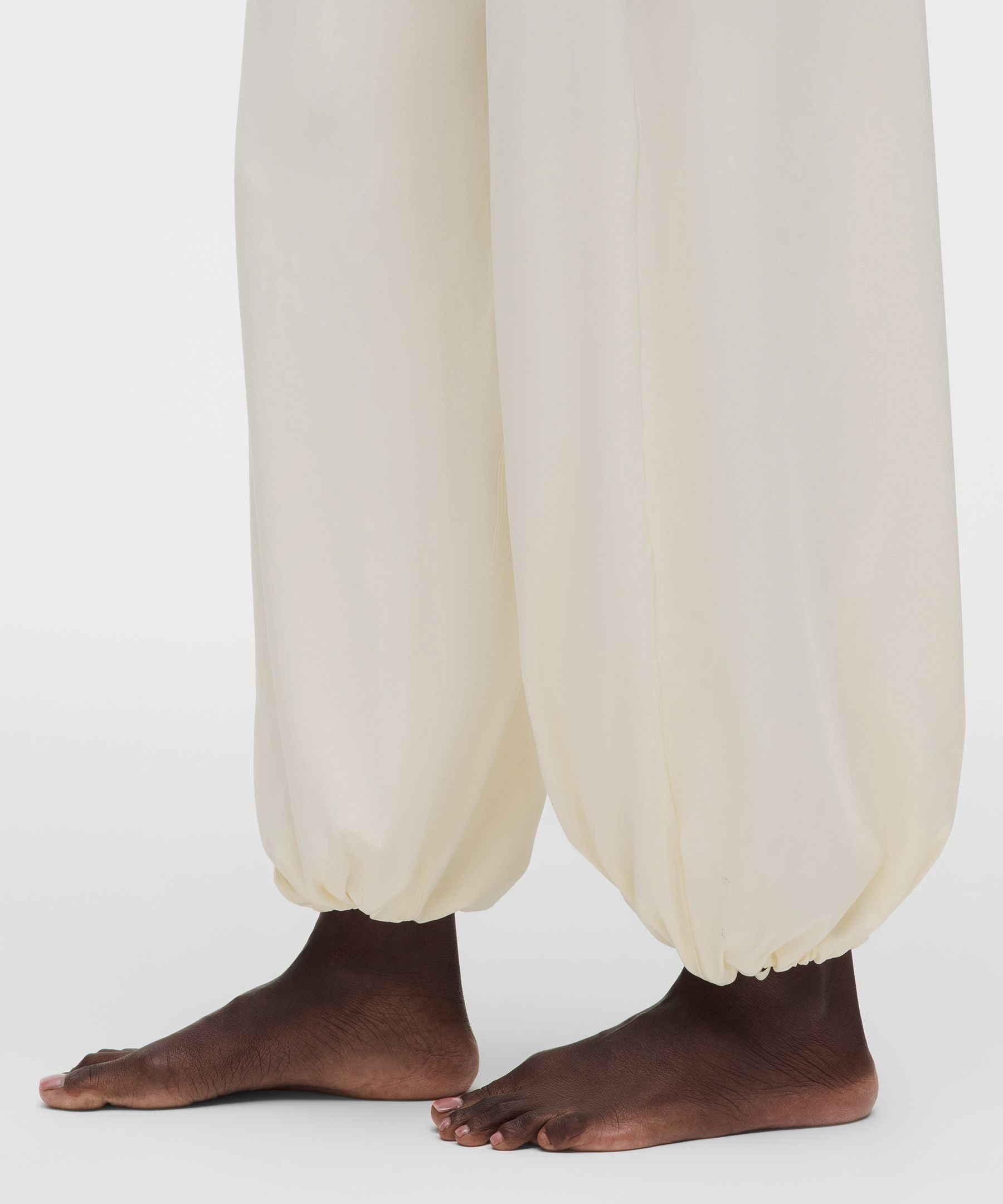 Lululemon Nulu Cinch-Hem Drapey Pant