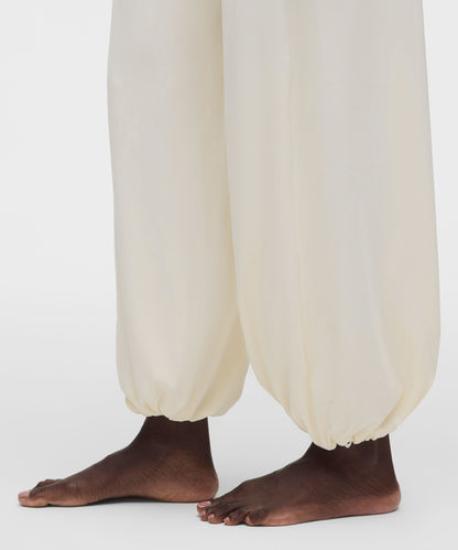 Lululemon Nulu Cinch-Hem Drapey Pant