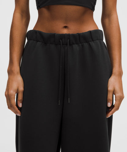 Lululemon Sleek Spacer Barrel-Leg Pant