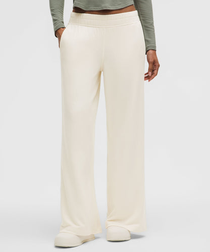 Lululemon BeCalm Mid-Rise Wide-Leg Pant