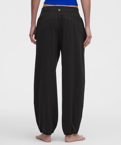 Lululemon Groove Low-Rise Relaxed Cinch Pant *Regular