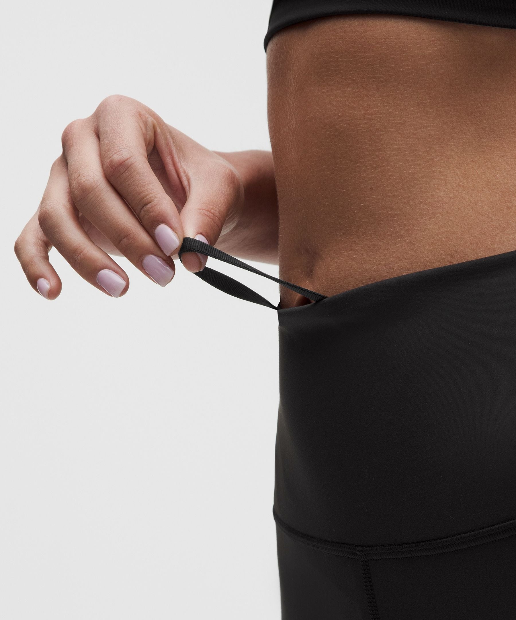 Lululemon Women's Wunder Train High-Rise Crop 21"