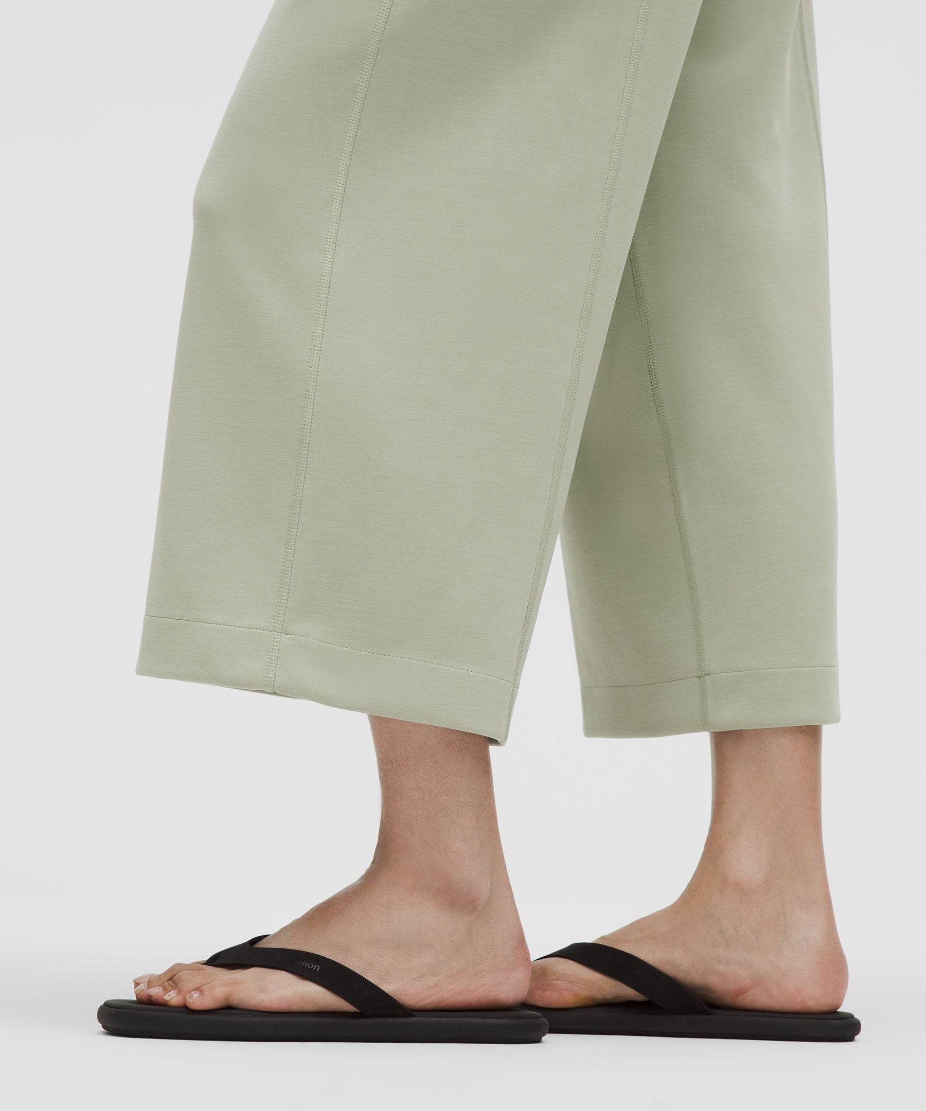 Lululemon Softstreme High-Rise Wide-Leg Cropped Pant
