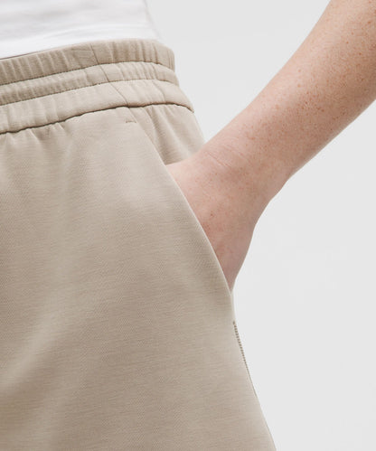 Lululemon Women's Softstreme High-Rise Short 4"