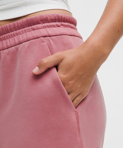 Lululemon Women's Softstreme High-Rise Short 4"