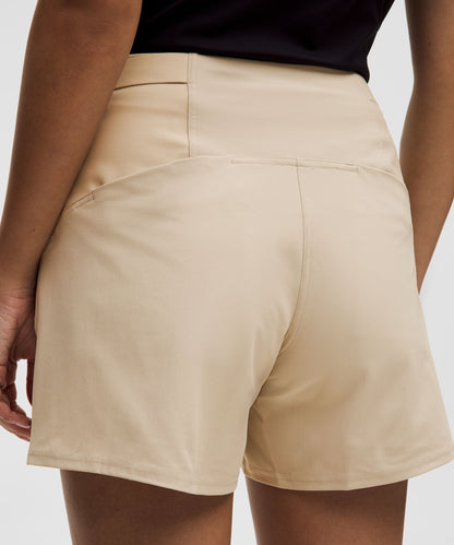 Lululemon Women's Warpstreme Multi-Pocket Golf Short 5.5"