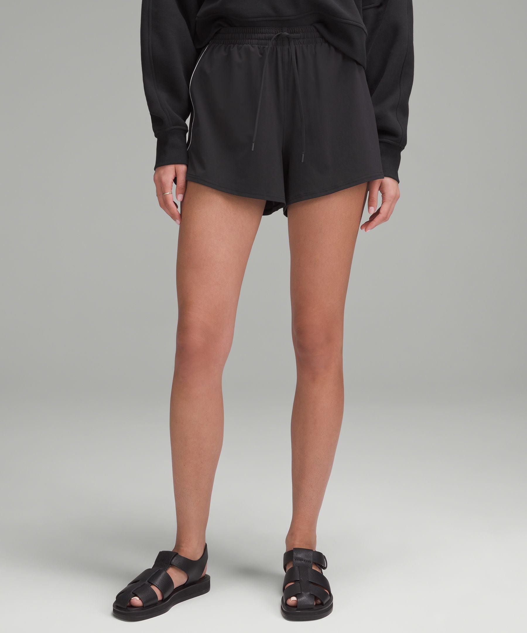 Lululemon Court Rival High-Rise Short 3" Black/White