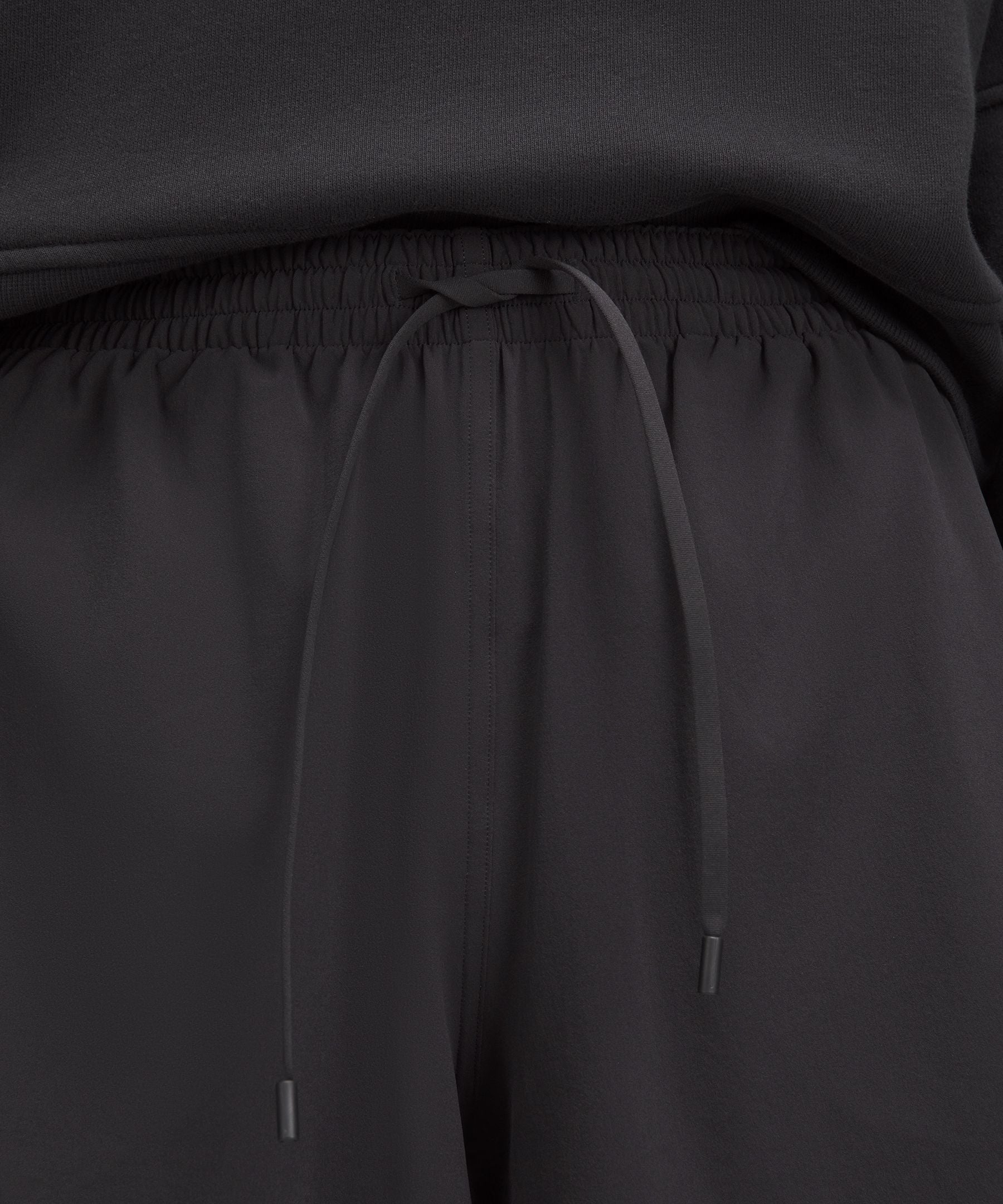 Lululemon Court Rival High-Rise Short 3" Black/White