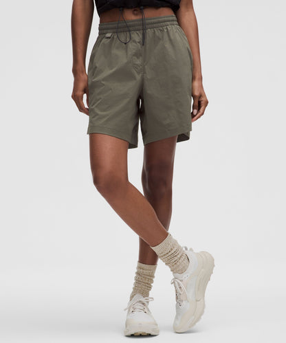 Lululemon Women's Glyde Relaxed Mid-Rise Hiking Short 7"