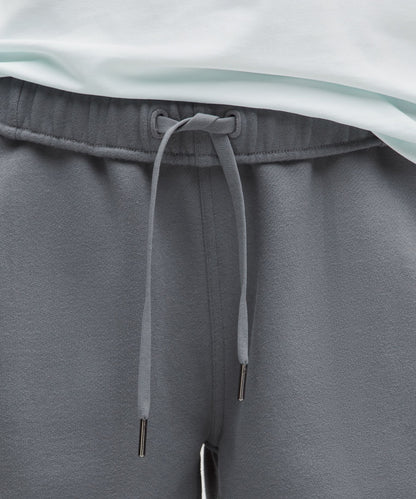 Lululemon Women's Scuba Mid-Rise Oversized Short 7" *Graphic
