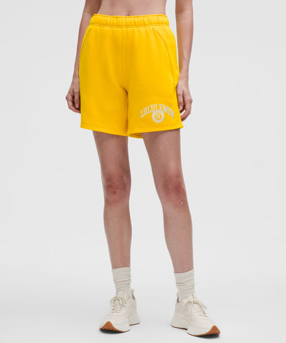 Lululemon Women's Scuba Mid-Rise Oversized Short 7" *Graphic