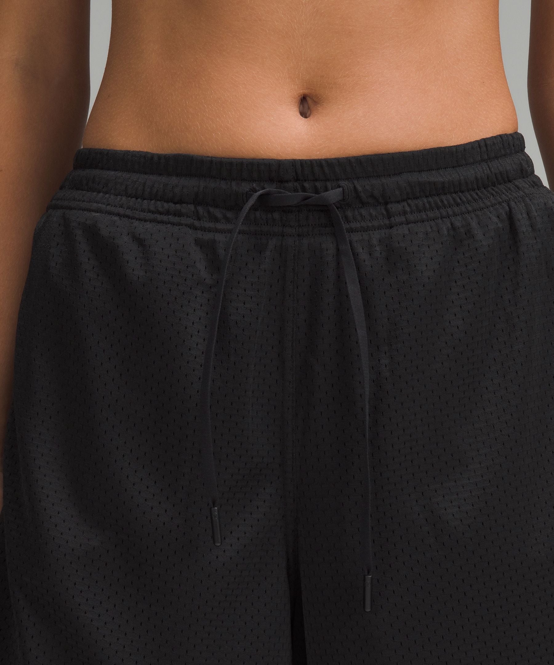 Lululemon Women's Relaxed-Fit Mesh Training Short 8"