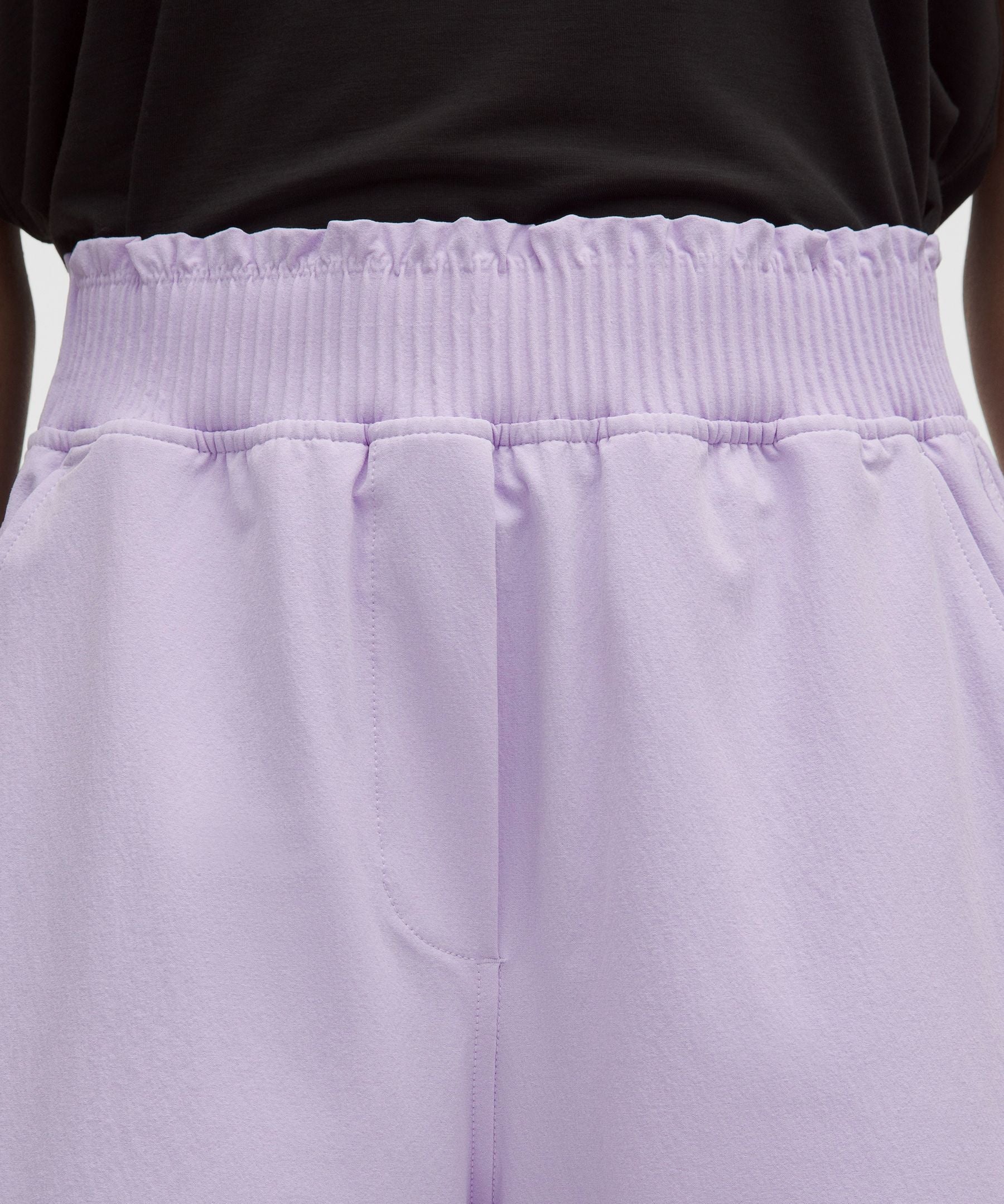 Lululemon Women's Stretch Woven Ruffle-Waist High-Rise Short 9"