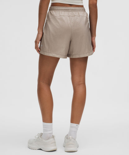 Lululemon Women's Lightweight Mid-Rise Active Short 5"