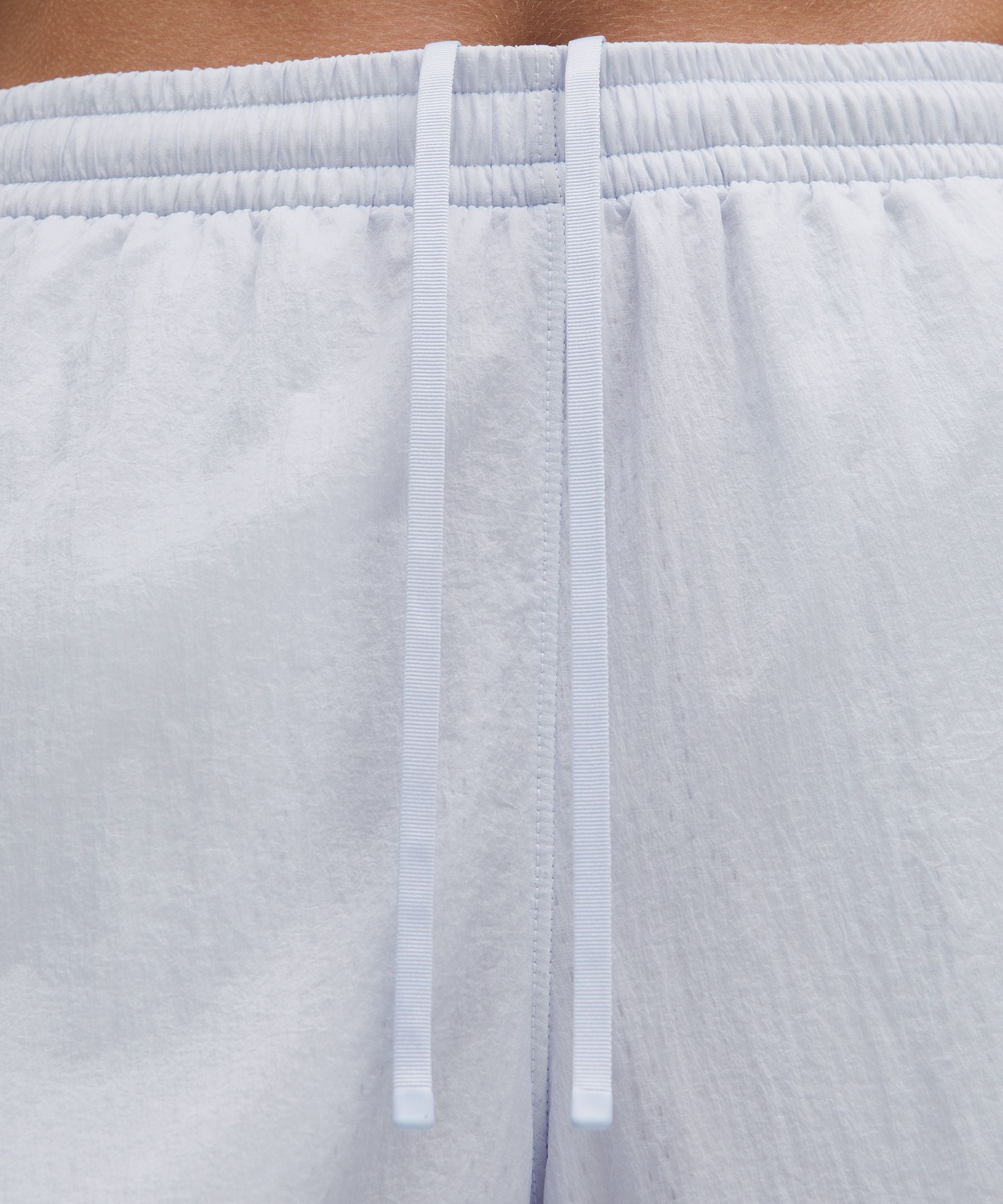 Lululemon Women's Lightweight Mid-Rise Active Short 5"