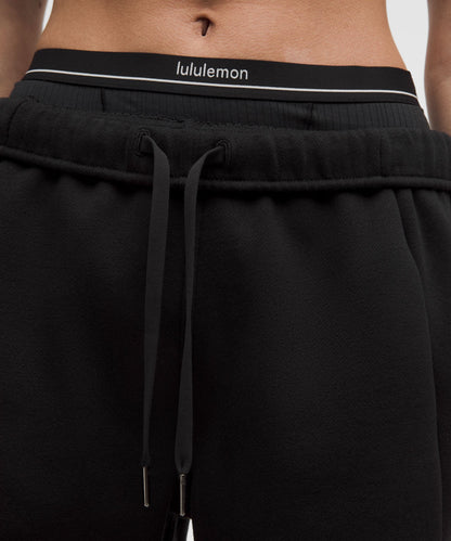Lululemon Women's Scuba High-Rise Short 5"