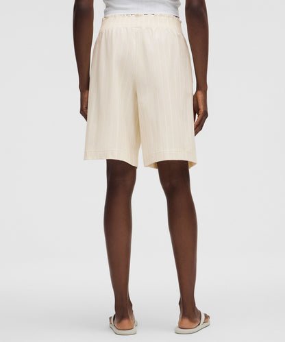 Lululemon Women's Stretch Woven Ruffle-Waist High-Rise Short 9"