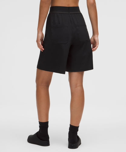 Lululemon Women's Swift Relaxed Short 9" *Logo Waistband