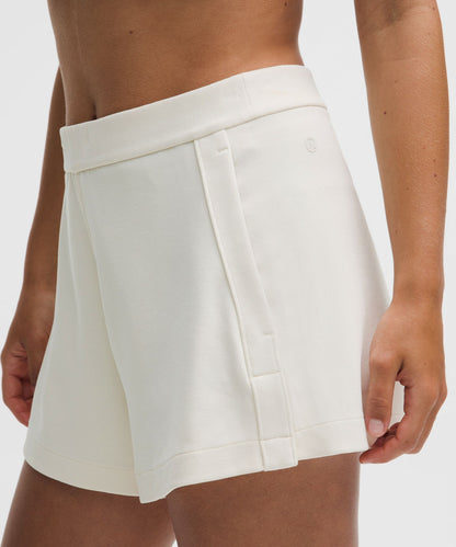 Lululemon Women's Softstreme Pique Mid-Rise Short 4"