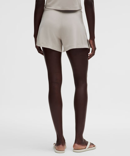 Lululemon Women's Softstreme Pique Mid-Rise Short 4"