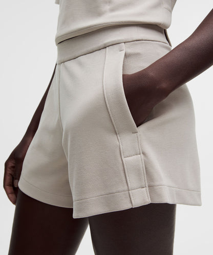 Lululemon Women's Softstreme Pique Mid-Rise Short 4"